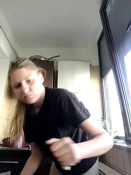 Snapshot of SandyCassie chatting on 05/13/26, 05:49 SandyCassie online show from 05/13/26, 05:49
