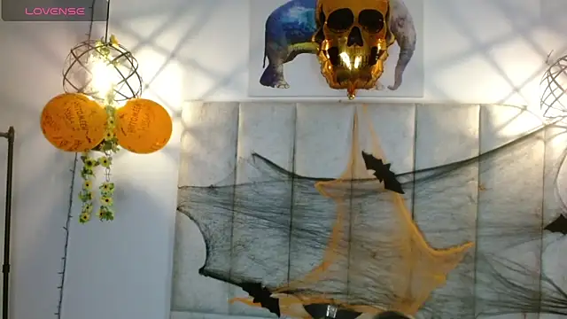 antonella rosecs online show from 10/24/25, 04:09