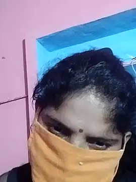 Snapshot of Rajni_cuty chatting on 10/18/25, 03:57 Rajni cuty online show from 10/18/25, 03:57