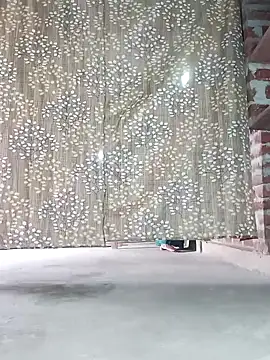 Snapshot of Rajni_chauhan chatting on 12/14/25, 08:20 Rajni chauhan online show from 12/14/25, 08:20