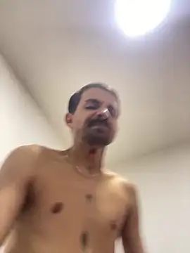 Snapshot of Felipinh19cm chatting on 12/17/25, 02:17 Felipinh19cm online show from 12/17/25, 02:17