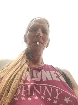 Snapshot of Cheryl_F chatting on 06/08/26, 11:43 Cheryl F online show from 06/08/26, 11:43