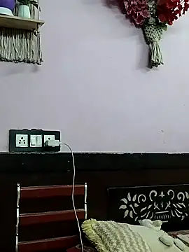 Snapshot of Jyoti-Love-143 chatting on 06/10/26, 10:36 Jyoti-Love-143 online show from 06/10/26, 10:36