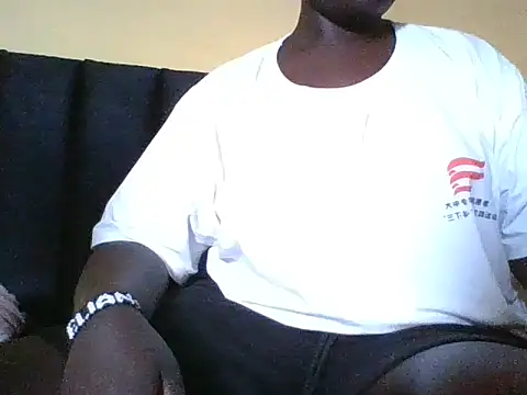 Snapshot of Fortunate10 chatting on 10/15/25, 02:28 Fortunate10 online show from 10/15/25, 02:28