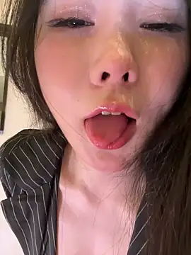 Snapshot of anqi6376 chatting on 06/01/26, 03:25 anqi6376 online show from 06/01/26, 03:25