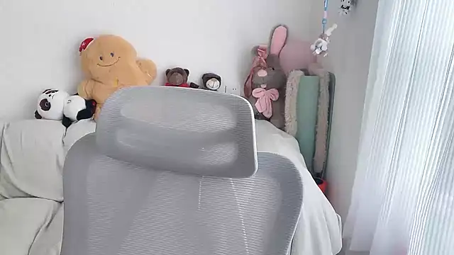 Snapshot of lsevenlll chatting on 05/06/26, 02:08 lsevenlll online show from 05/06/26, 02:08