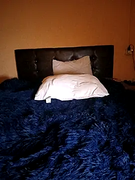 esmermoon online show from 04/01/26, 12:22