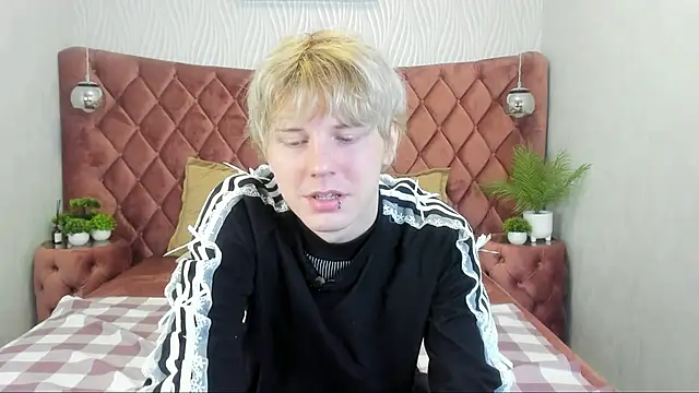 KevinMilky online show from 10/24/25, 02:57