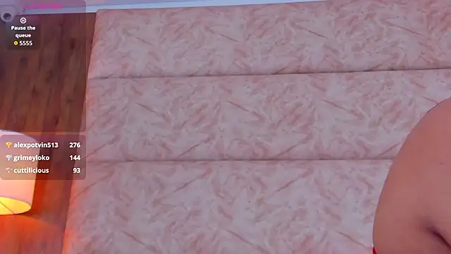 Snapshot of Antonella_Russo1 chatting on 10/25/25, 07:30 Antonella Russo1 online show from 10/25/25, 07:30