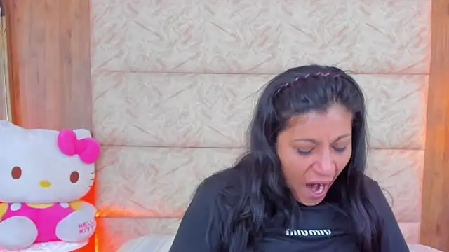 Snapshot of Antonella_Russo1 chatting on 12/01/25, 01:16 Antonella Russo1 online show from 12/01/25, 01:16