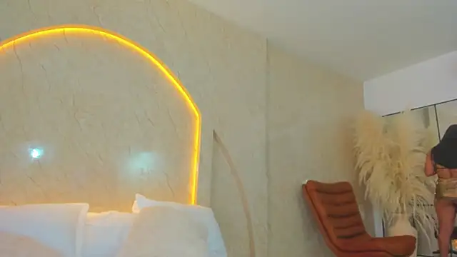 Snapshot of Antonella_Russo1 chatting on 12/16/25, 01:49 Antonella Russo1 online show from 12/16/25, 01:49