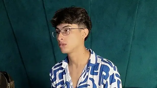 Aaron Eze online show from 11/20/25, 09:03