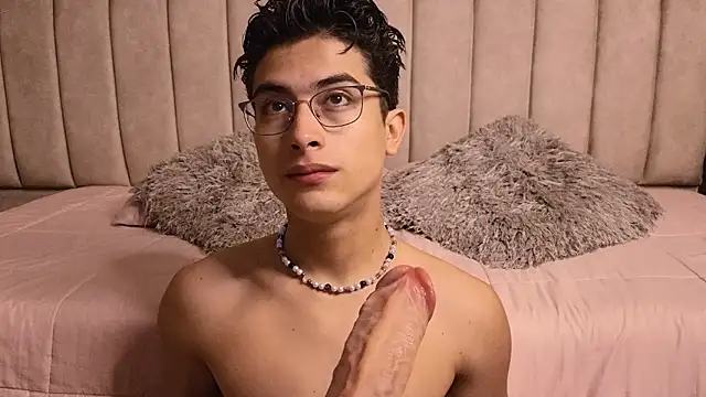 Aaron Eze online show from 01/09/26, 08:10