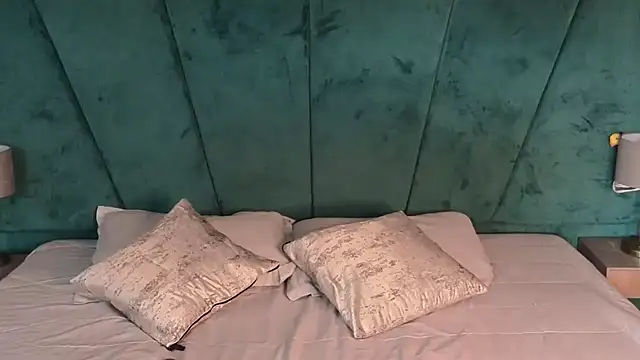 Aaron Eze online show from 04/23/26, 12:51