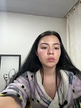 Snapshot of Midori_rosse chatting on 05/15/26, 11:23 Midori rosse online show from 05/15/26, 11:23