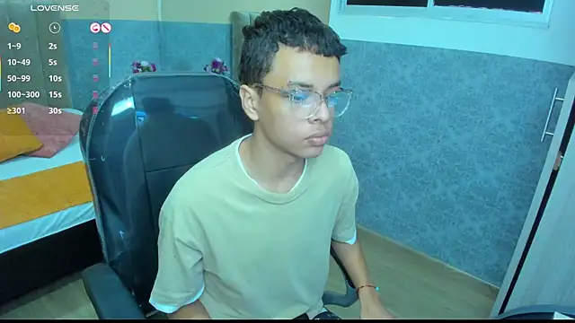 Xavier Fox    online show from 11/05/25, 12:27