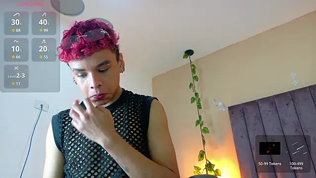 Xavier Fox    online show from 02/09/26, 08:46