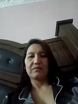 Bigtitsass81 online show from 11/10/25, 04:17