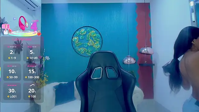 Miagreys1 online show from 11/20/25, 11:21