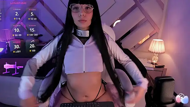 michelle cutee  online show from 12/14/25, 08:46