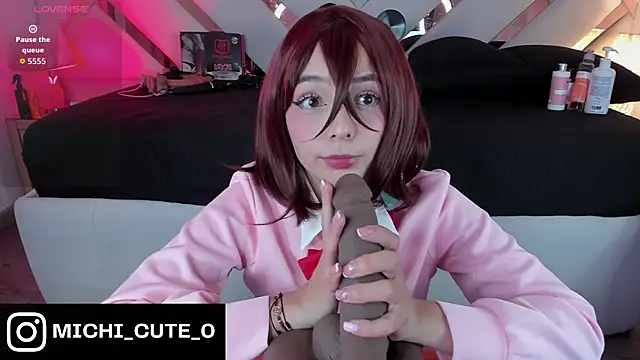 michelle cutee  online show from 02/15/26, 08:16