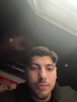 emir343475 online show from 10/24/25, 10:06