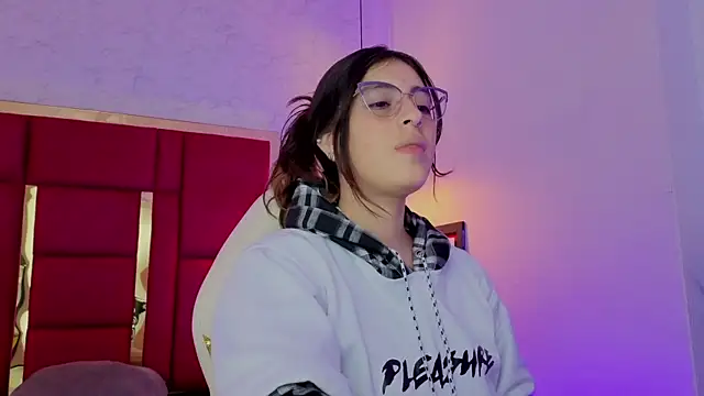 moon winy online show from 04/22/26, 11:23