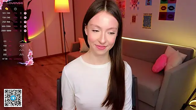 Yasmin Kass online show from 04/22/26, 06:27