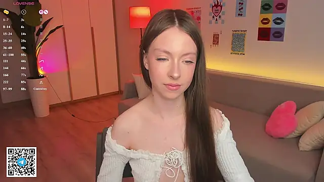 Yasmin Kass online show from 06/28/26, 06:30