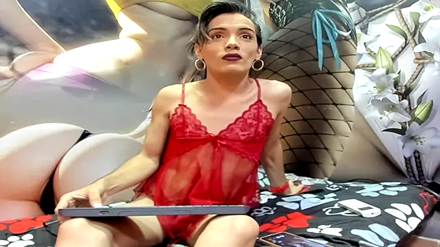 wild-cat-hot online show from 12/05/25, 08:38