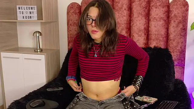 Lullaby Charade online show from 11/22/25, 12:15