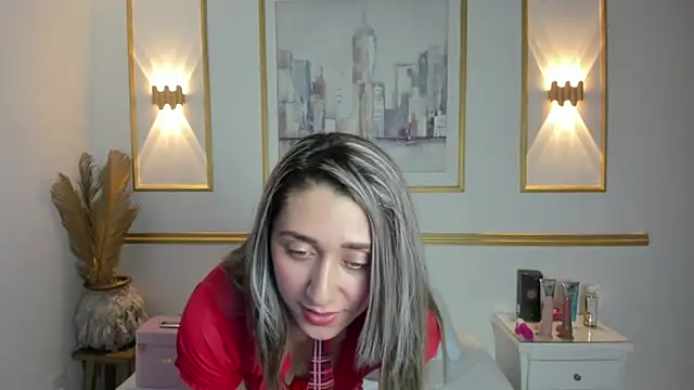 karlyy  online show from 10/29/25, 07:15