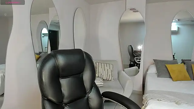 CelesteMoonX online show from 04/14/26, 02:28