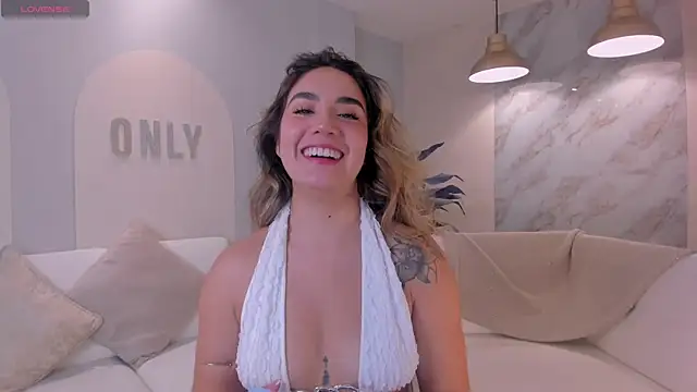 AnnieMonroe1 online show from 11/19/25, 11:54