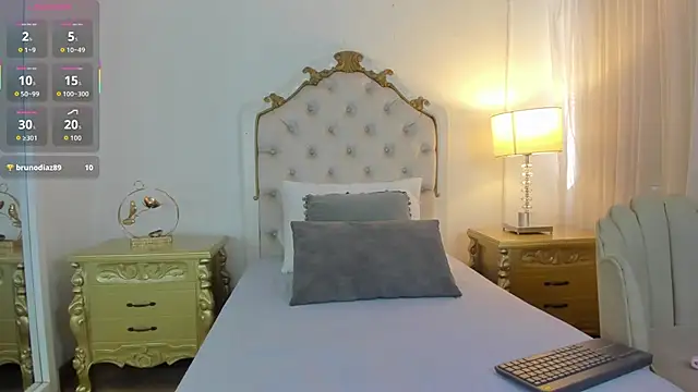 jessi lopez45 online show from 10/27/25, 07:29