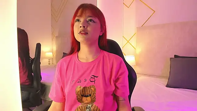 Martinaa Garcia online show from 12/13/25, 07:53