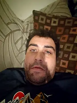 GluingPerson online show from 11/15/25, 11:43