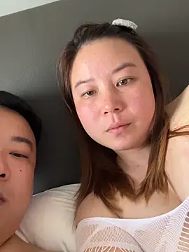 Snapshot of Hihi-77 chatting on 10/24/25, 06:54 Hihi-77 online show from 10/24/25, 06:54