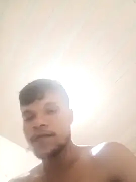 Snapshot of bullamon6549 chatting on 10/23/25, 04:50 bullamon6549 online show from 10/23/25, 04:50