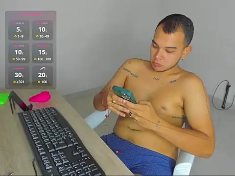 Snapshot of kelvin_276 chatting on 03/31/26, 11:49 kelvin 276 online show from 03/31/26, 11:49