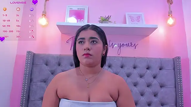 Sophiia 77 online show from 03/13/26, 12:23