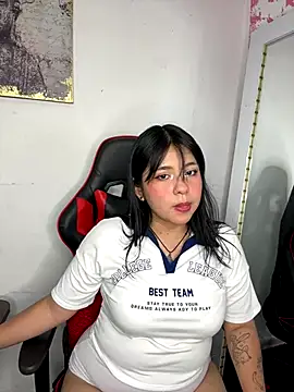  Bella 7 online show from 10/16/25, 11:22