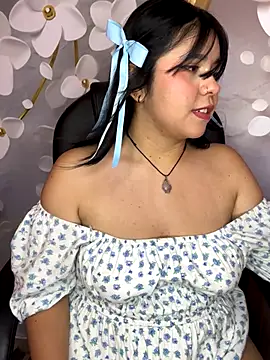  Bella 7 online show from 10/28/25, 02:37