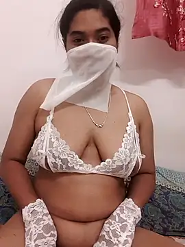 hornybitch690 online show from 04/19/26, 07:16