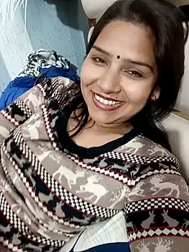 Vanshika1432 online show from 11/12/25, 07:13