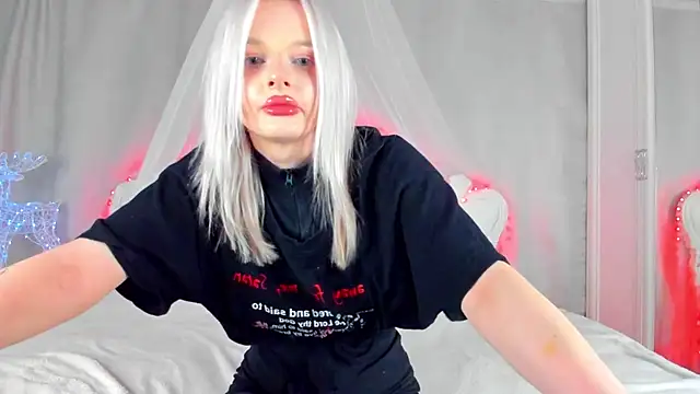 Snapshot of AlessaKiss chatting on 06/07/26, 12:48 AlessaKiss online show from 06/07/26, 12:48