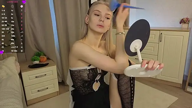 Snapshot of Sunshine_agata chatting on 11/18/25, 04:39 Sunshine agata online show from 11/18/25, 04:39