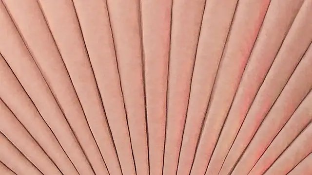 Snapshot of Emma_duff chatting on 10/24/25, 12:01 Emma duff online show from 10/24/25, 12:01