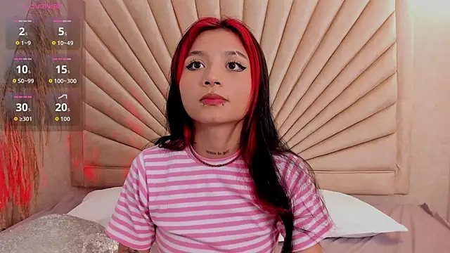 Snapshot of Emma_duff chatting on 11/26/25, 11:33 Emma duff online show from 11/26/25, 11:33