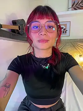 Emma duff online show from 04/15/26, 07:58